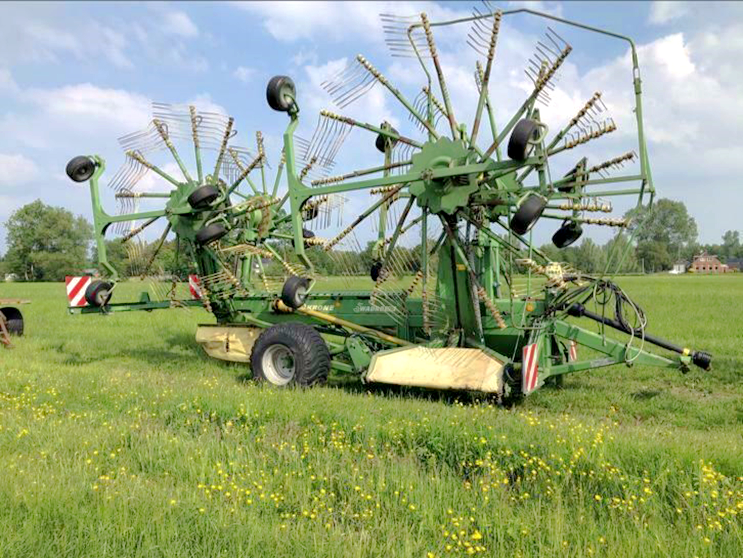 Gebruikt KRONE SWADRO 1250 4 - 2005