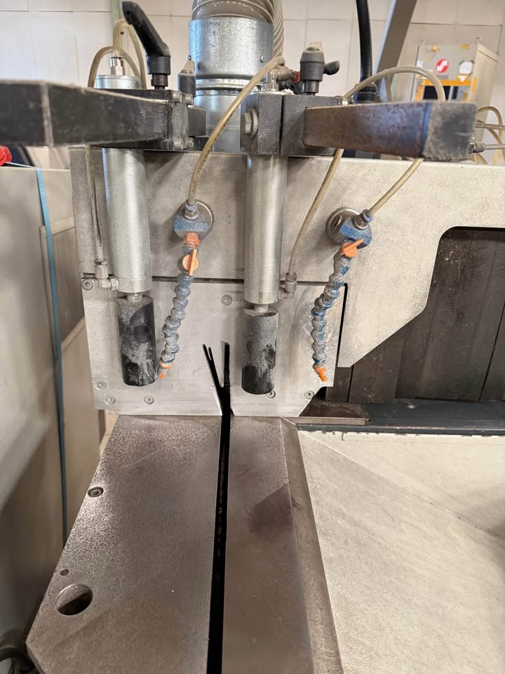 Used Elumatec DG 104/01 I Double Mitre Saw I 2004