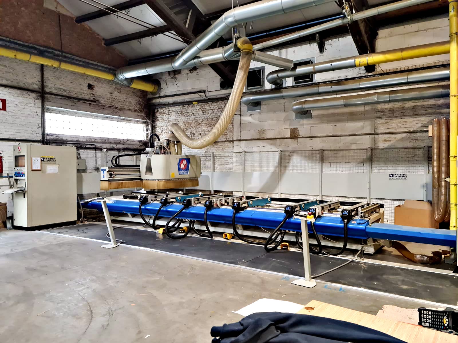 Usado Masterwood Project 416L - Centro de mecanizado CNC - 2003