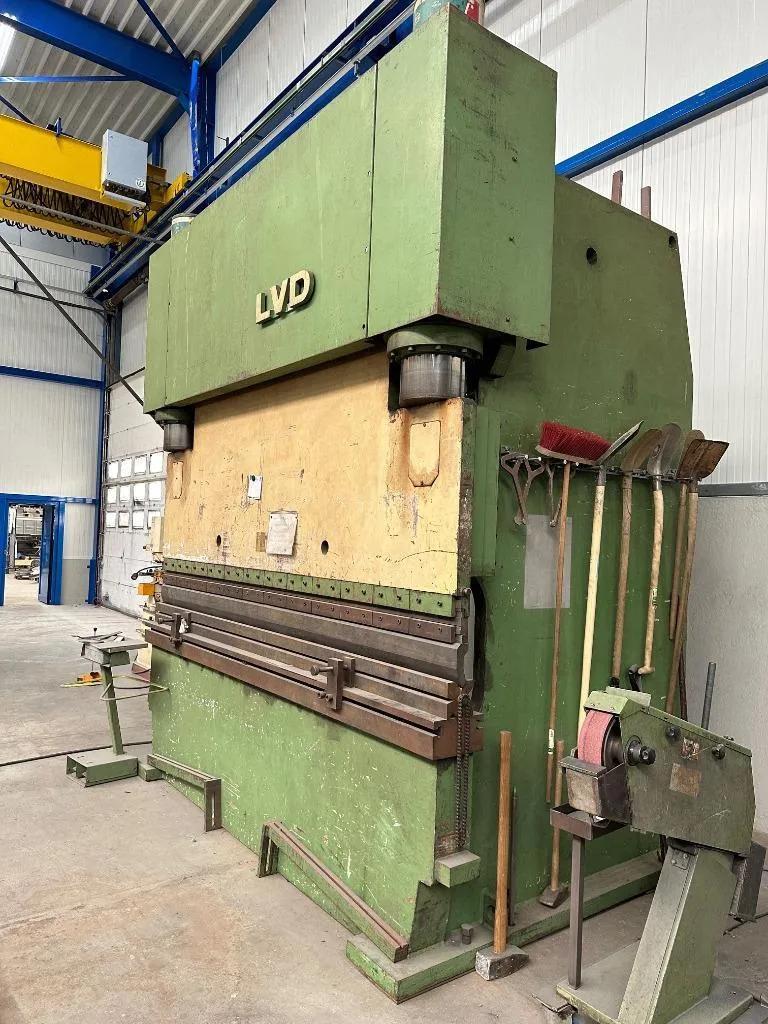 Gebruikt LVD PPCB 300/30 I Persrem