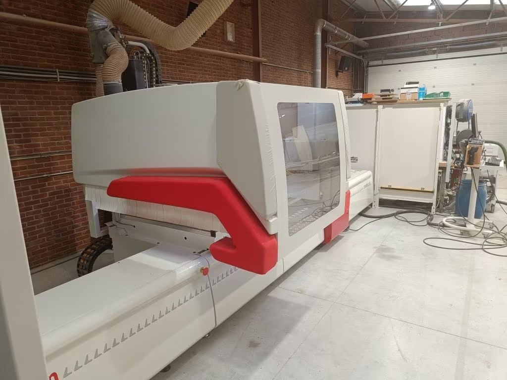 Used SCM Tech Z2 I CNC Machining Center I 2011