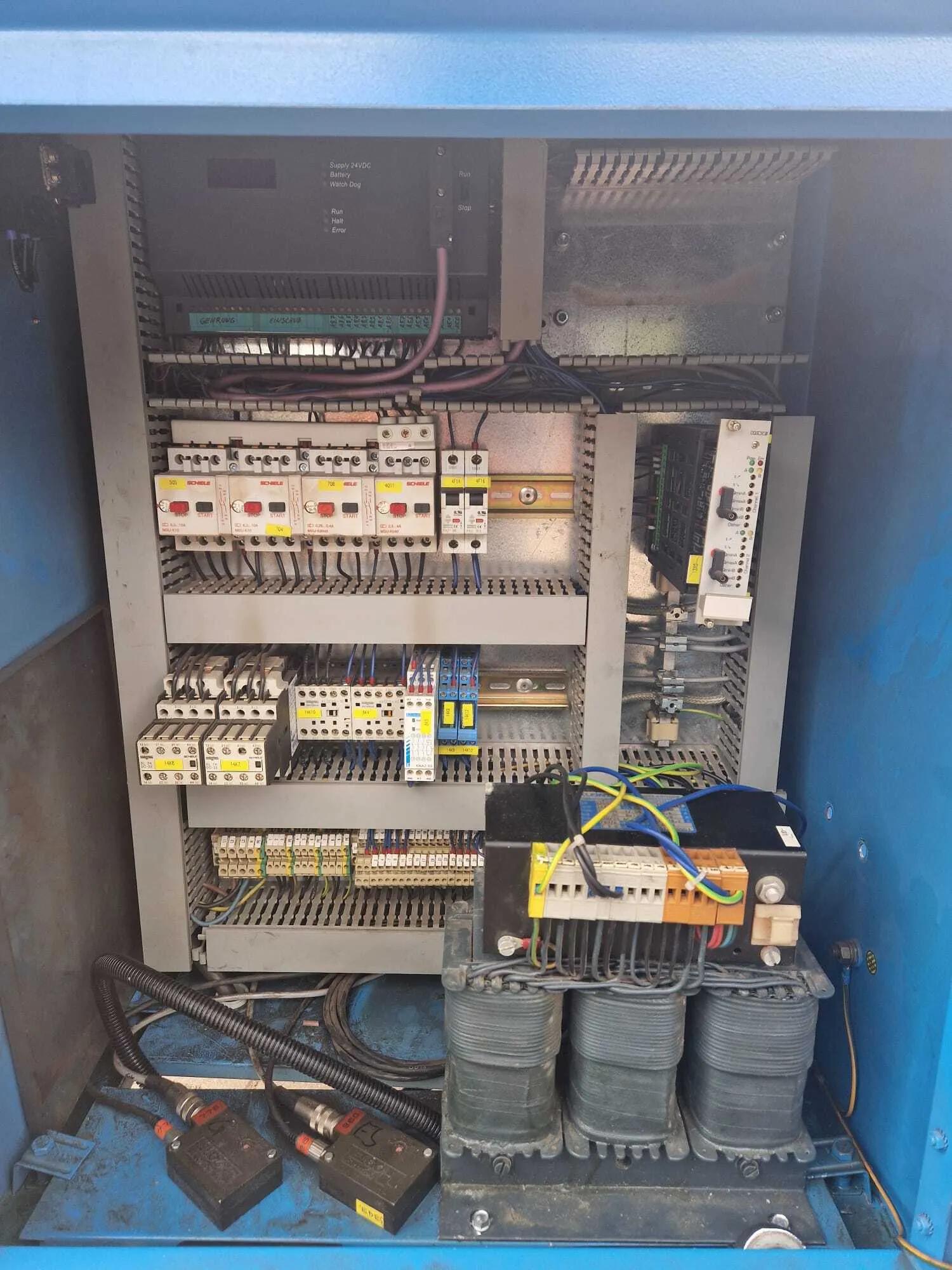 Usado Sierra de cinta MEBA Eco-line 320 DGA I