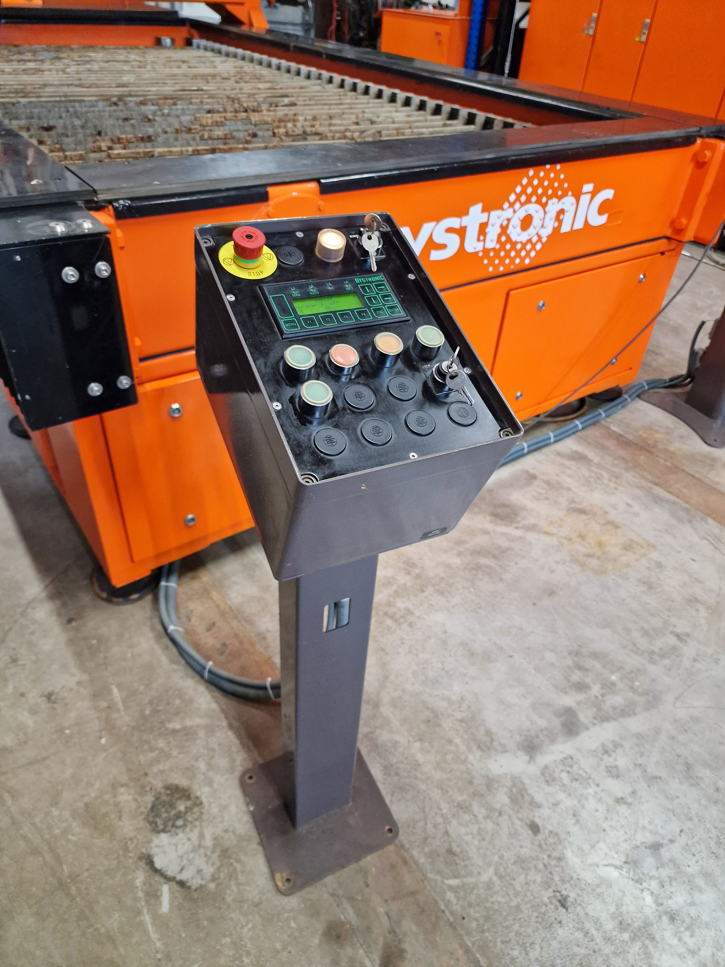 Used Bystronic Byjet 3015 - Waterjet - 1999