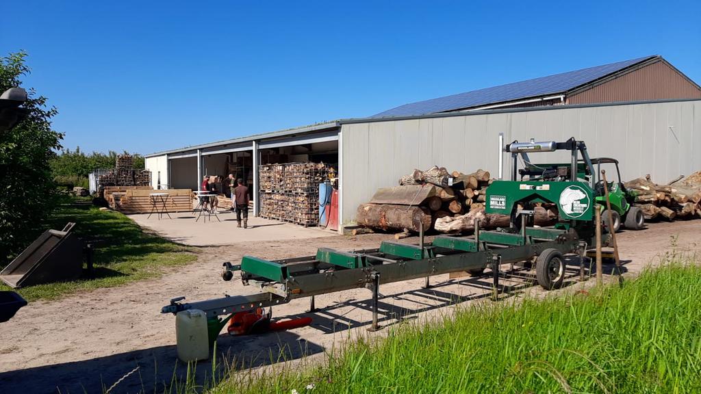 Used Woodland Mills HM130MAX I Mobile Sawmill