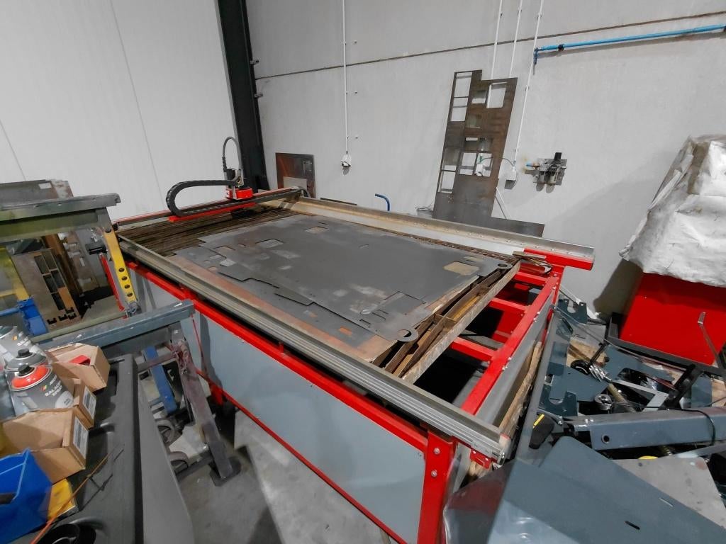 Used Swift-Cut Pro 2500 I Plasma Cutting