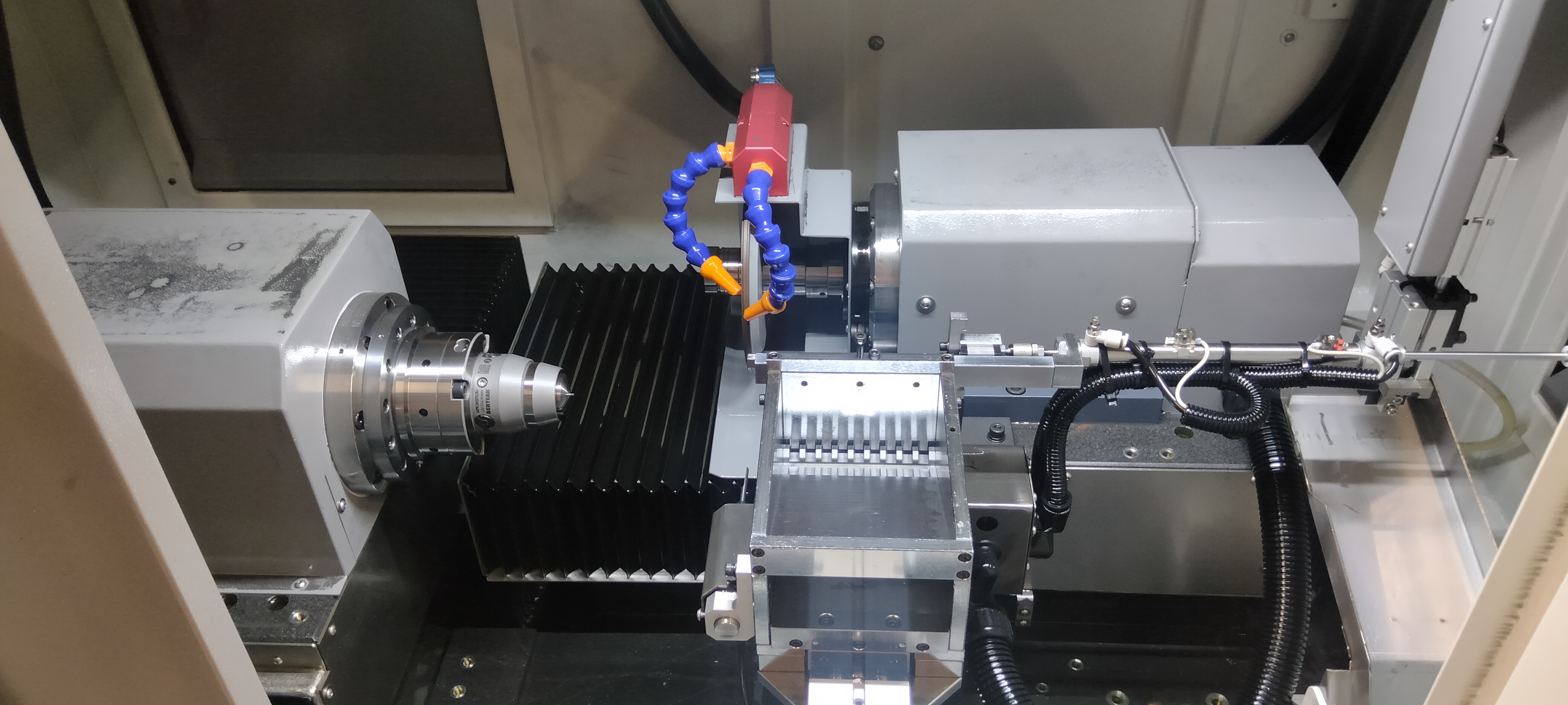 Used Qiandao Smart QD560 I 5-Axis Grinding Machine I 2023