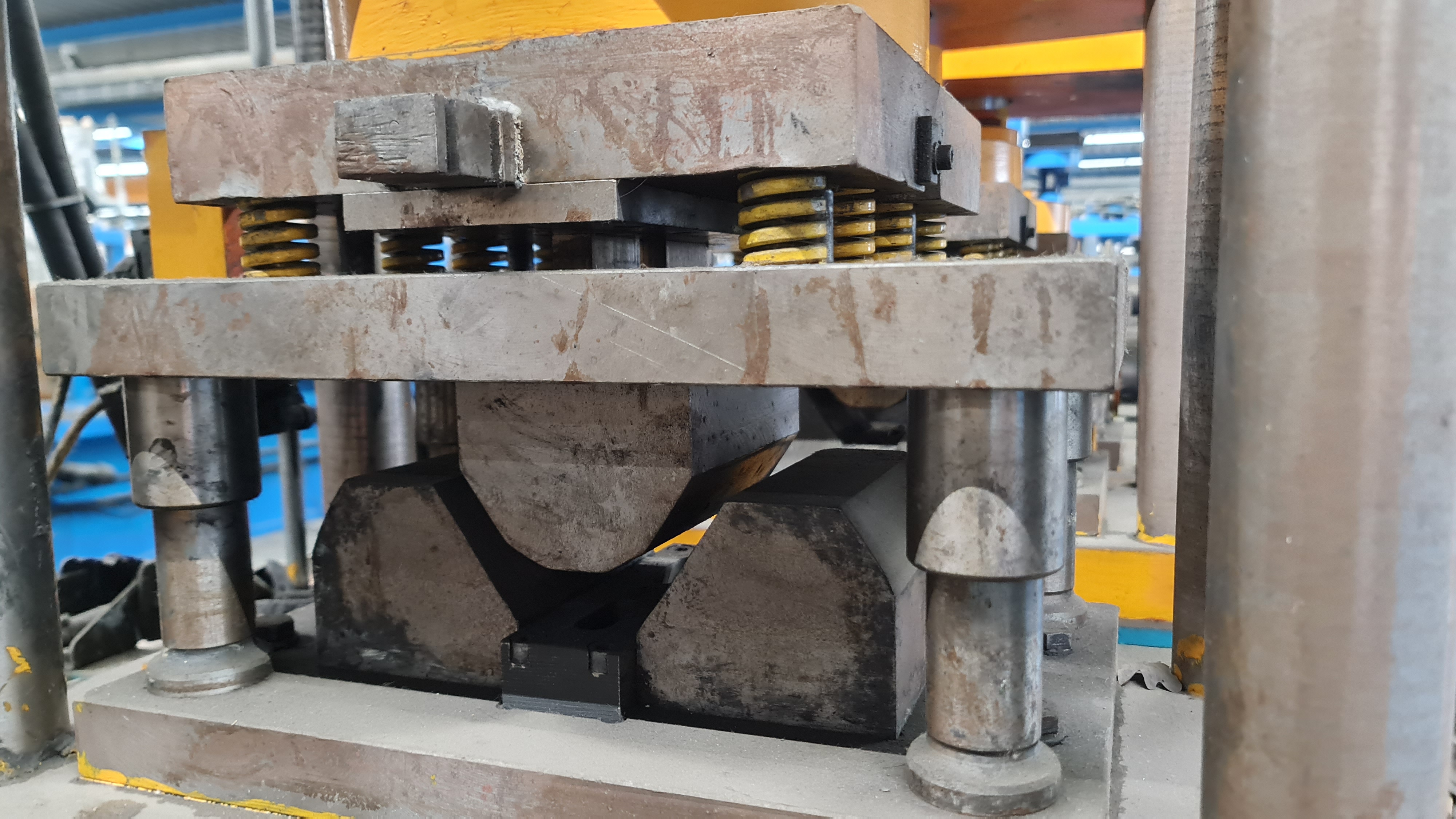 Gebruikt Tecnopromec Alfa C I Profiling Line I 1997