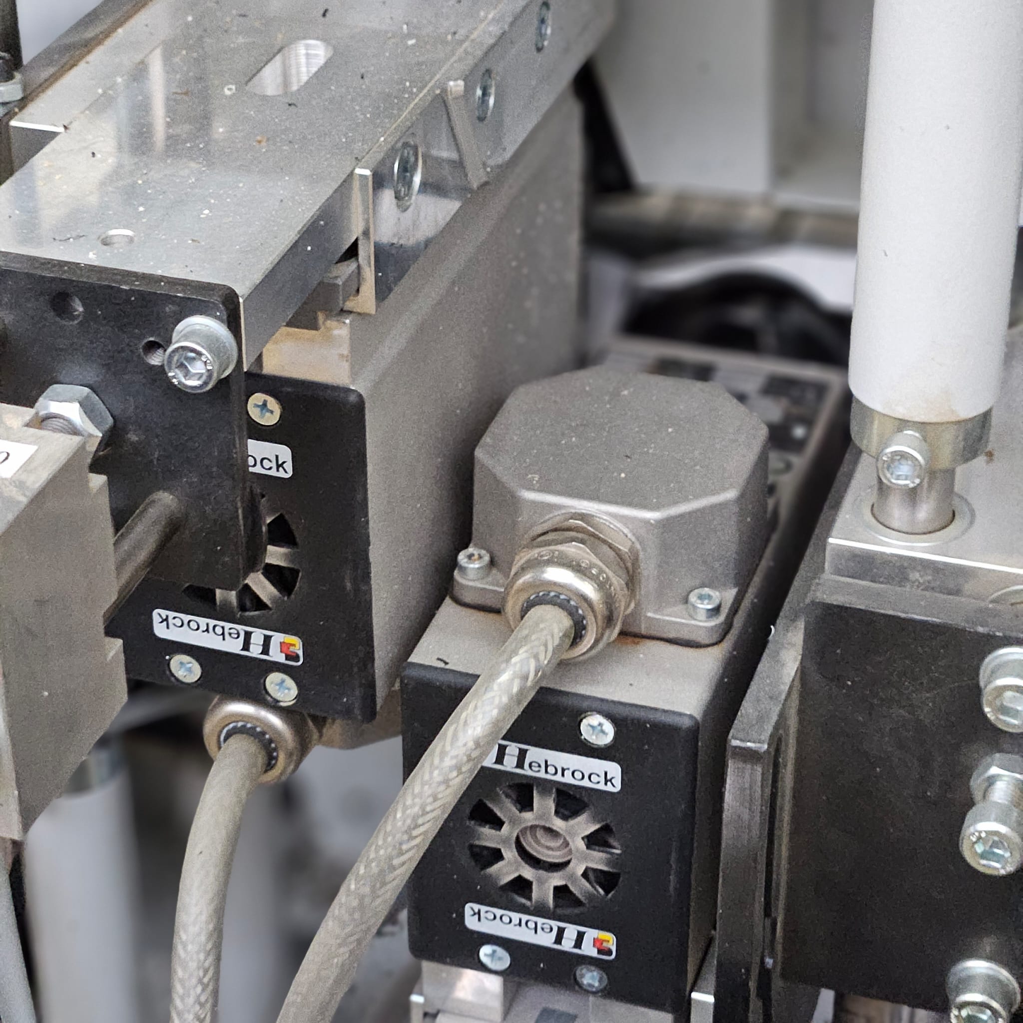 Used Hebrock AKV 3006 DK-F Edgebander | 2017 | Premilling & Corner