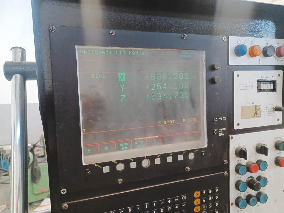 Usado Nicolas Correa CF-15 - Fresadora CNC - 1995