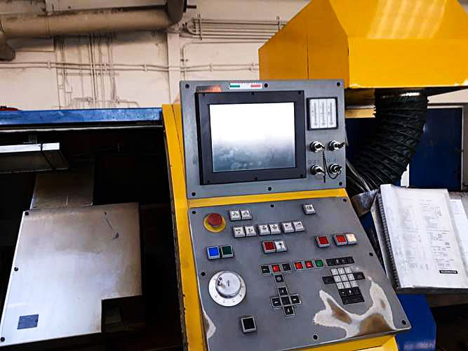 Usado Gildemeister CTX 400 - Torno / Máquina de Torneado - 1999
