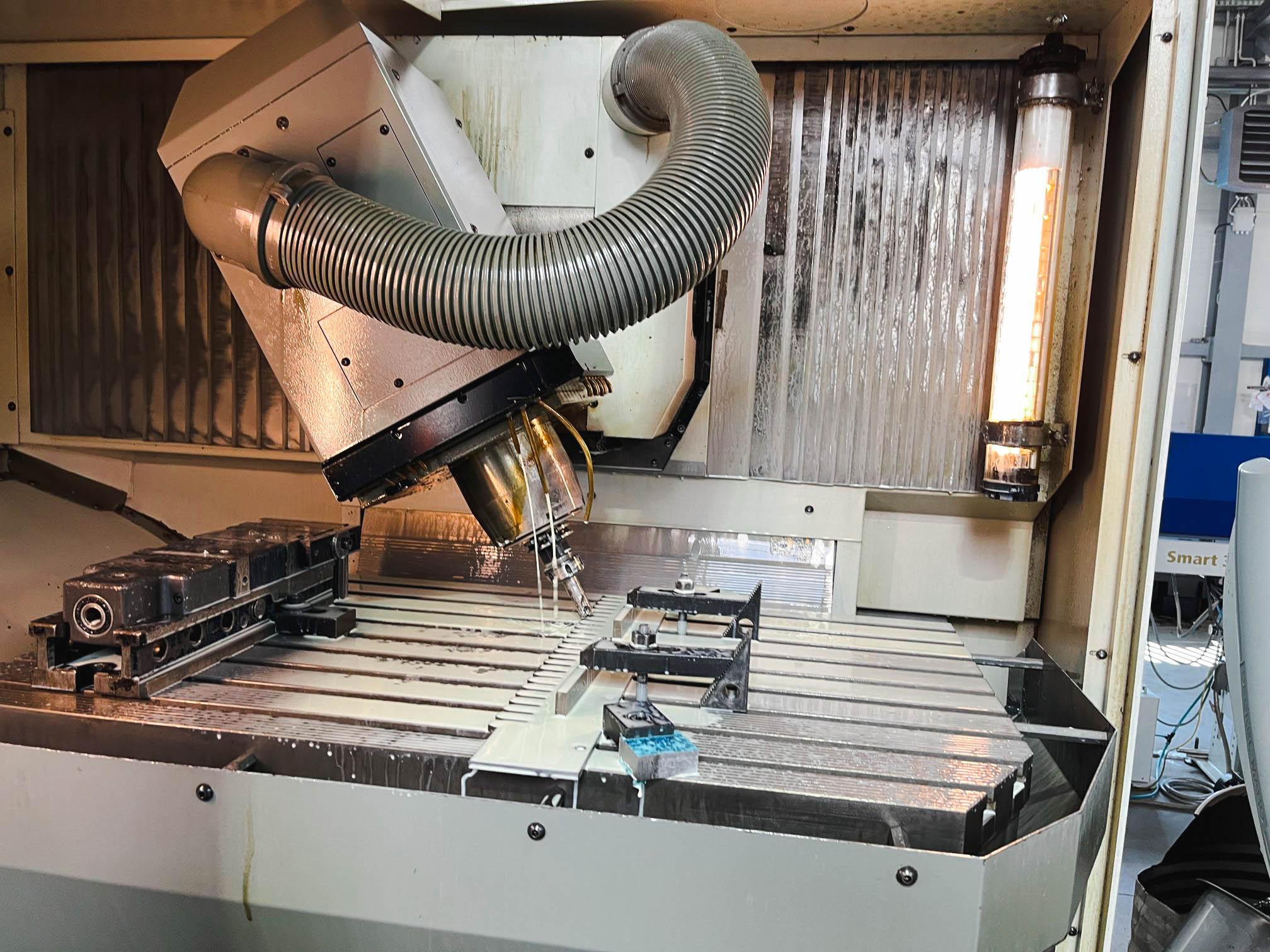 Usado Centro de Mecanizado Vertical Deckel Maho DMU 60T