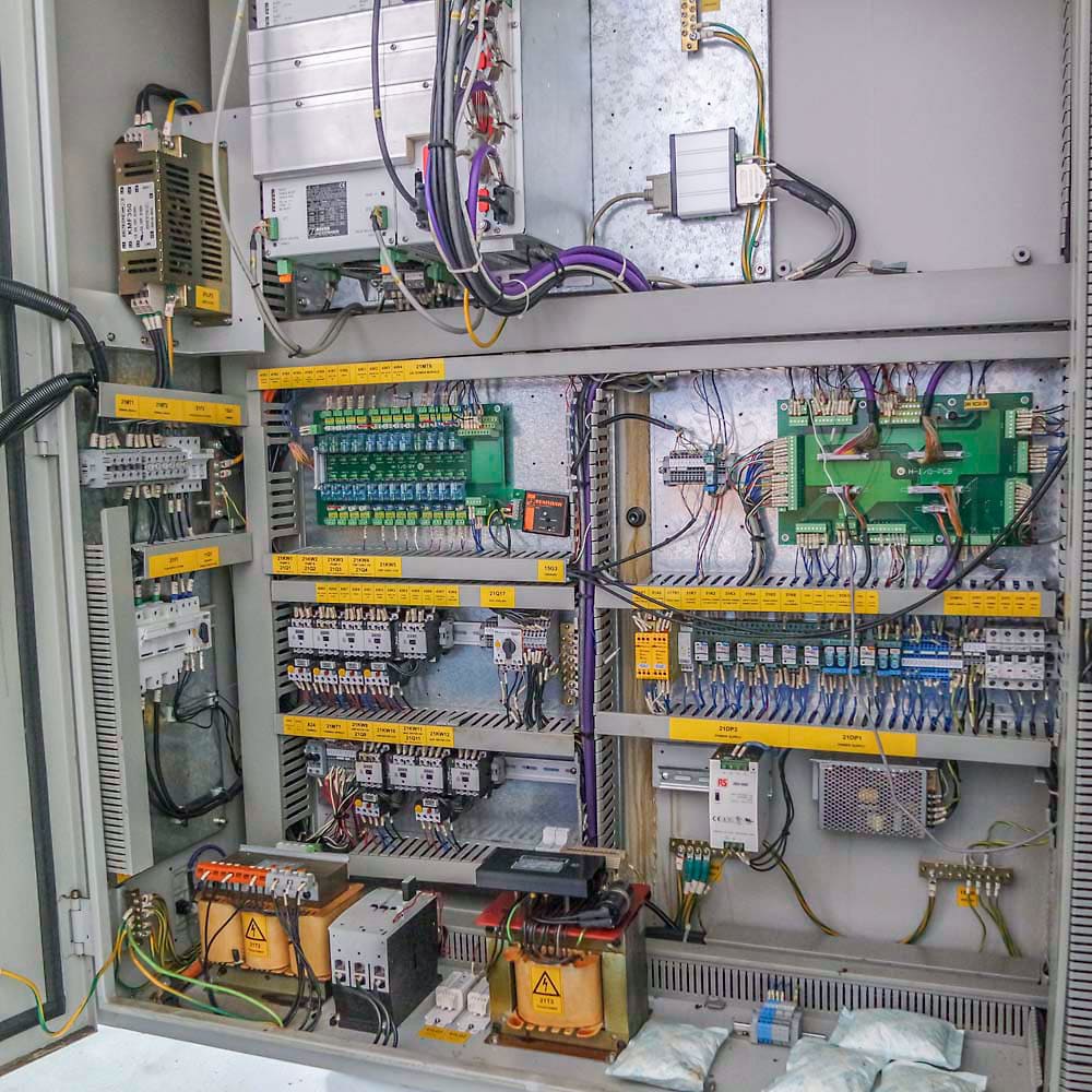 Gebruikt Bridgeport XR 1000 - Verticale Bewerkingcentra - 2007