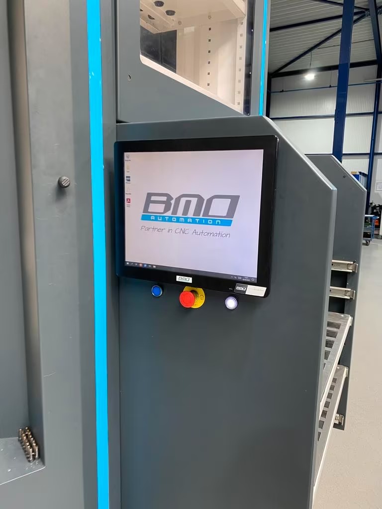 Used Hurco VMX 30Ui + BMO Titanium I Vertical Machining Center I 2017