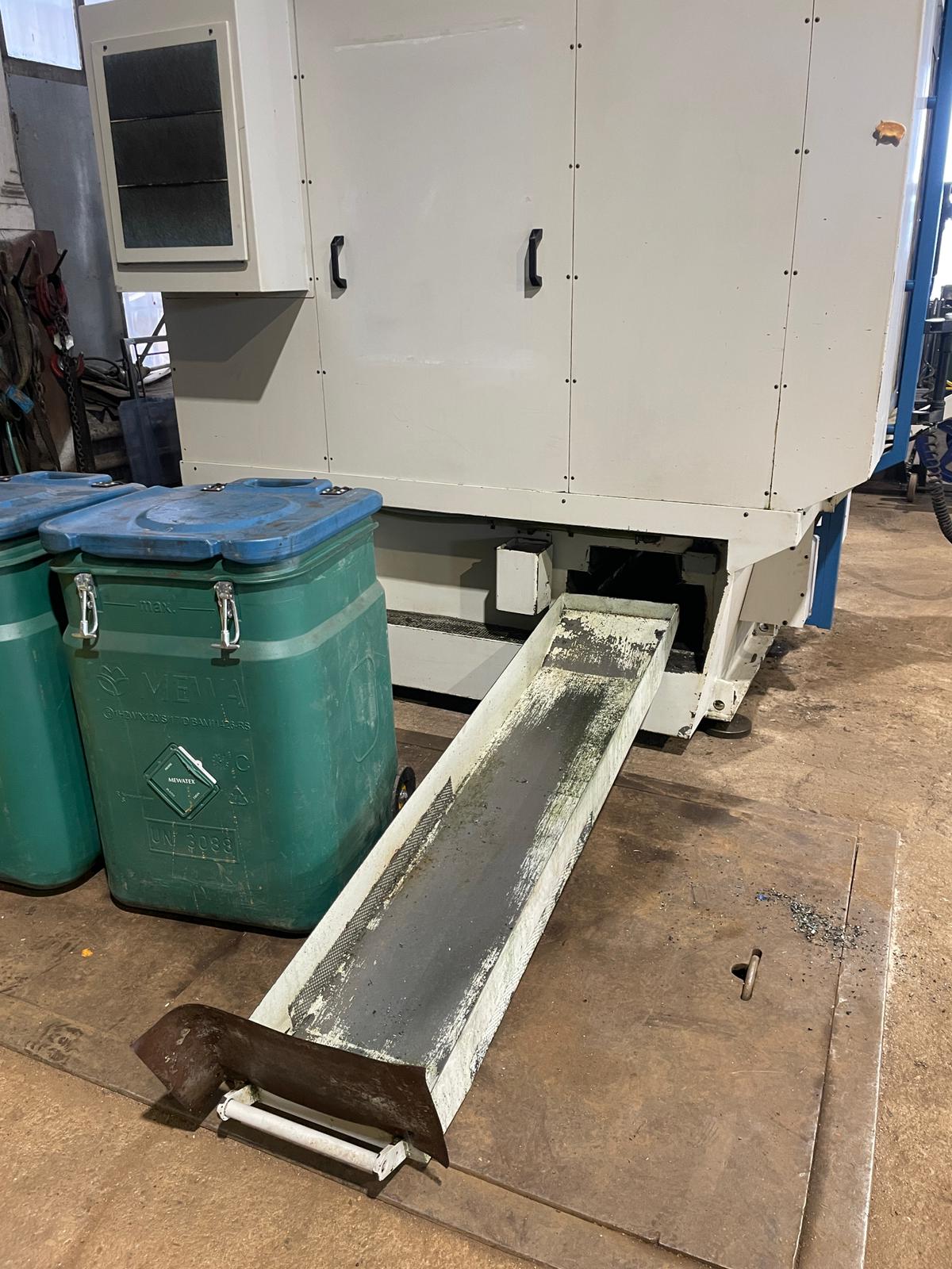 Used AXA VCC 1000 I Vertical Machining Center I 2005