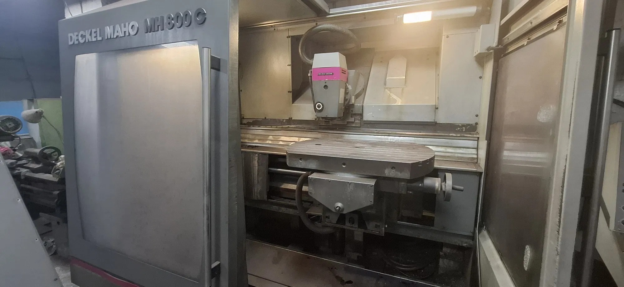 Used Deckel Maho MH 800C I Vertical Machining Center