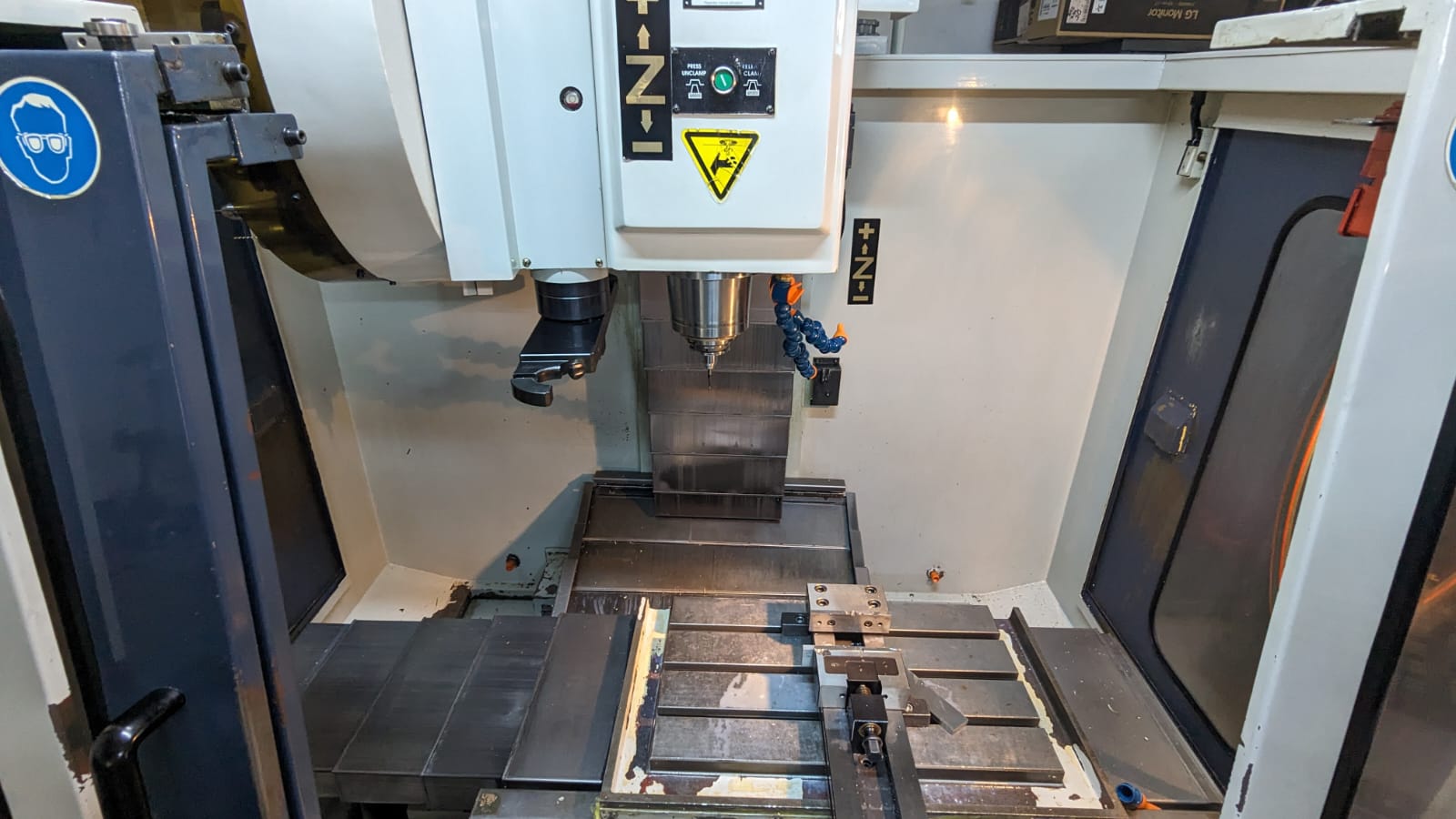 Used Spinner VC500 I Vertical Machining Center I 1999