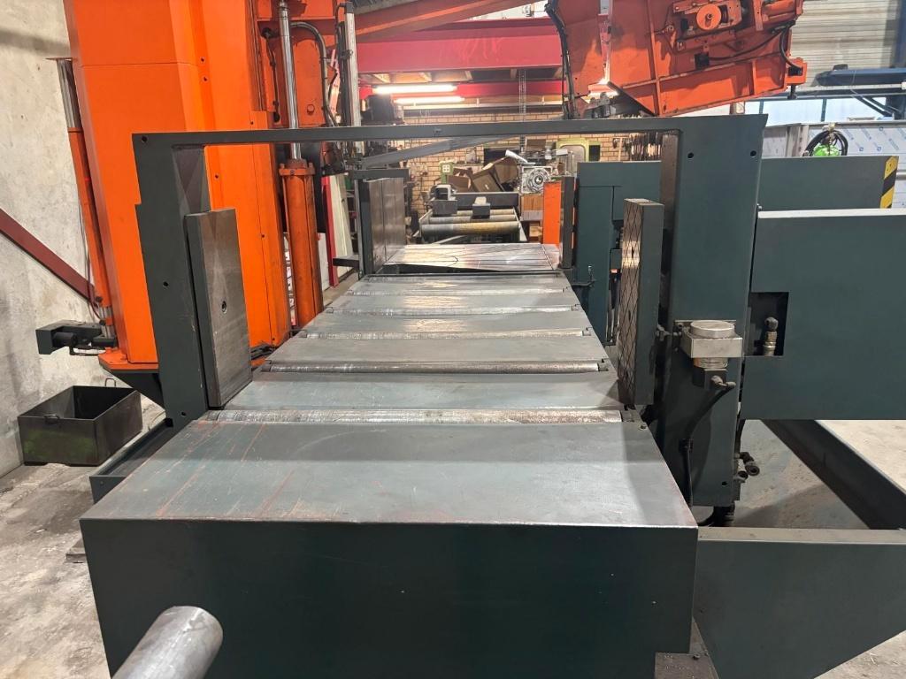 Used Cosen CNC-800DMM I Band Saw