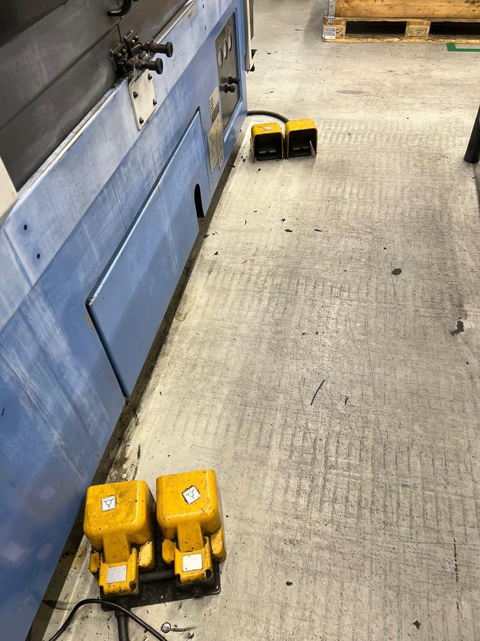 Used Mazak Multiplex 6100 I CNC Lathe I 2001