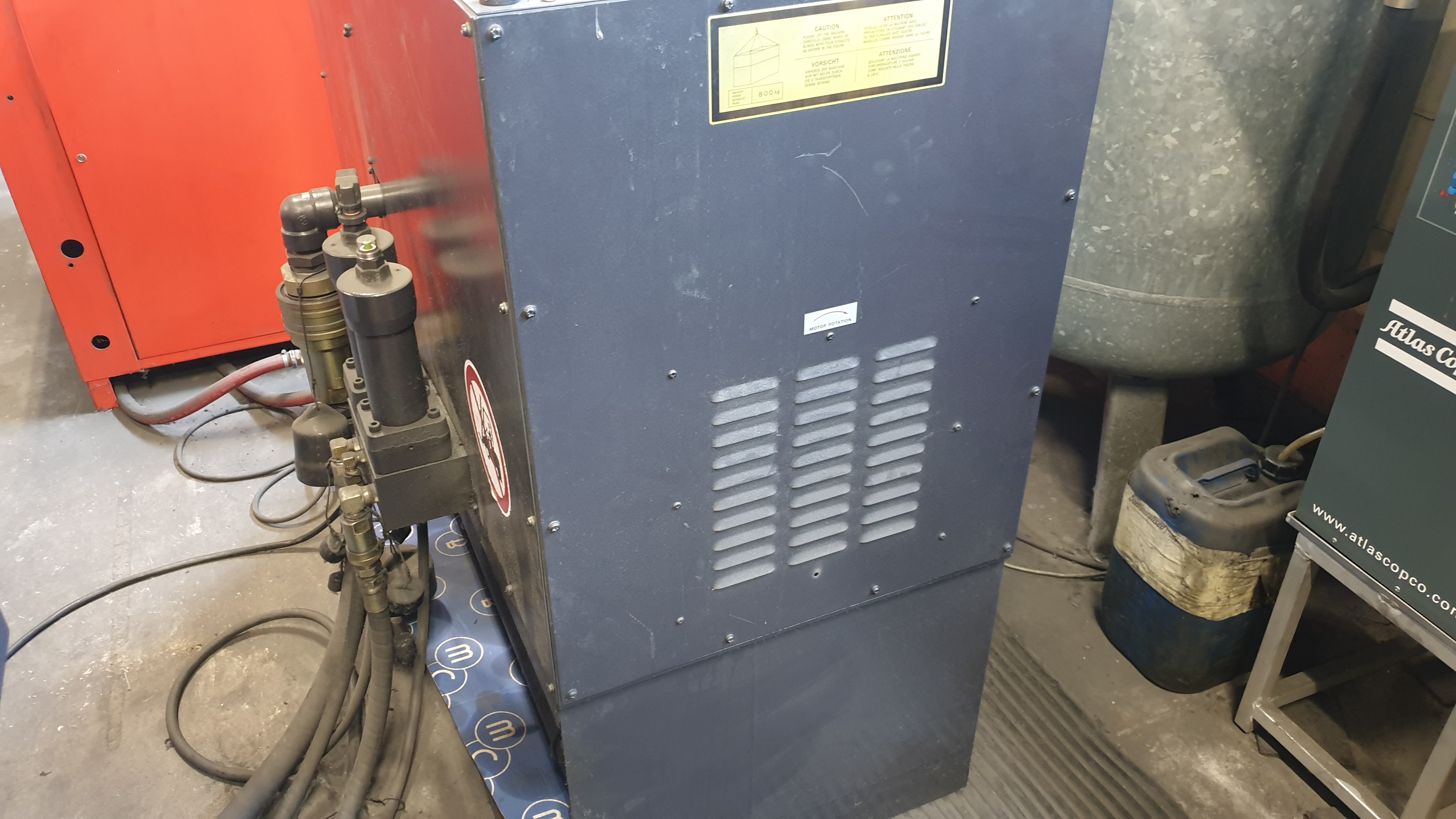 Used Amada Vipros 358 Queen I Punching Machine I 1997