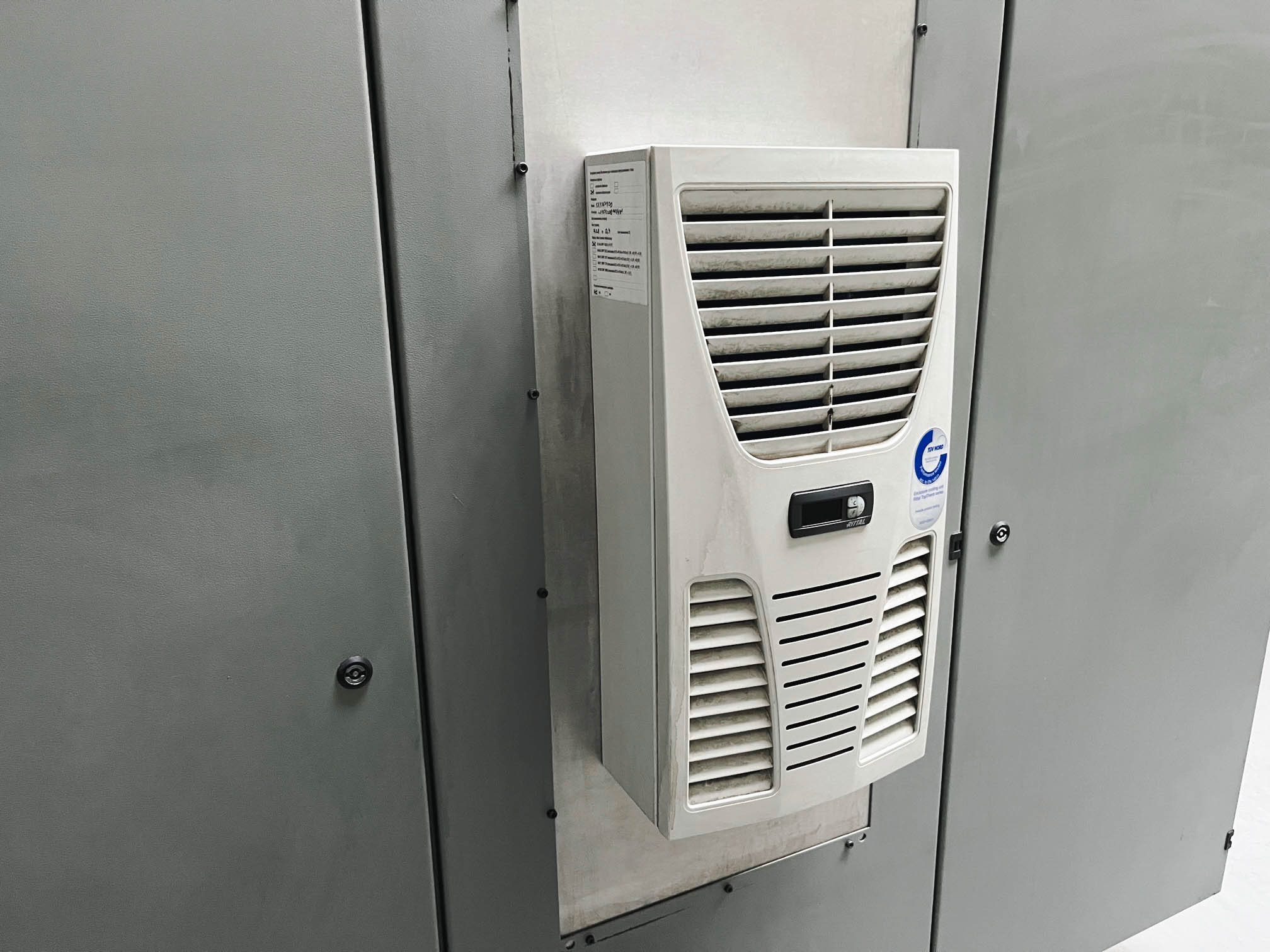 Usado Centro de Mecanizado Vertical Deckel Maho DMU 60T