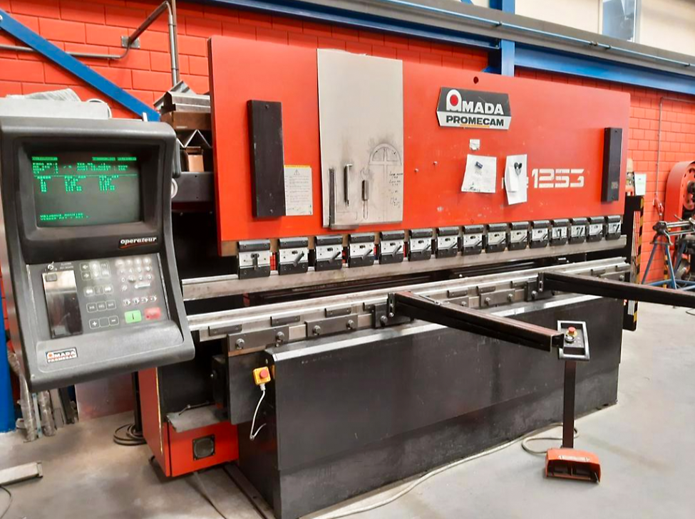 Gebruikt Amada Promecam ITS2 1253 - Persrem - 1999