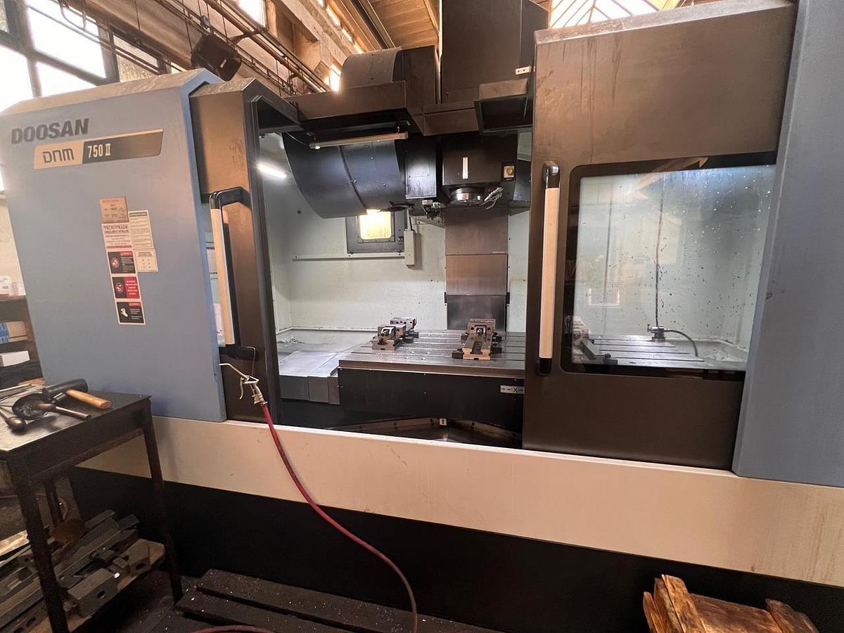 Used Doosan DNM 750 II I Vertical Machining Center I 2018