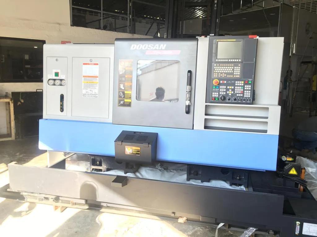 Usado Torno CNC Doosan Lynx 300M I