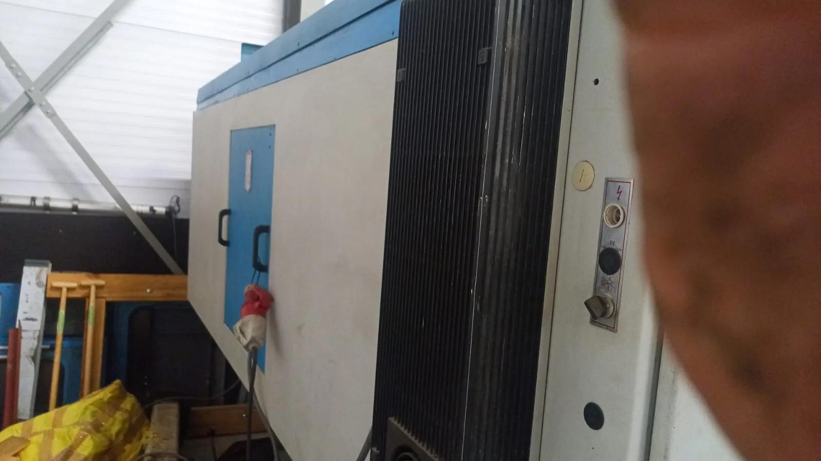 Gebruikt Kondia CM-1500 I Verticaal Bewerkingscentrum