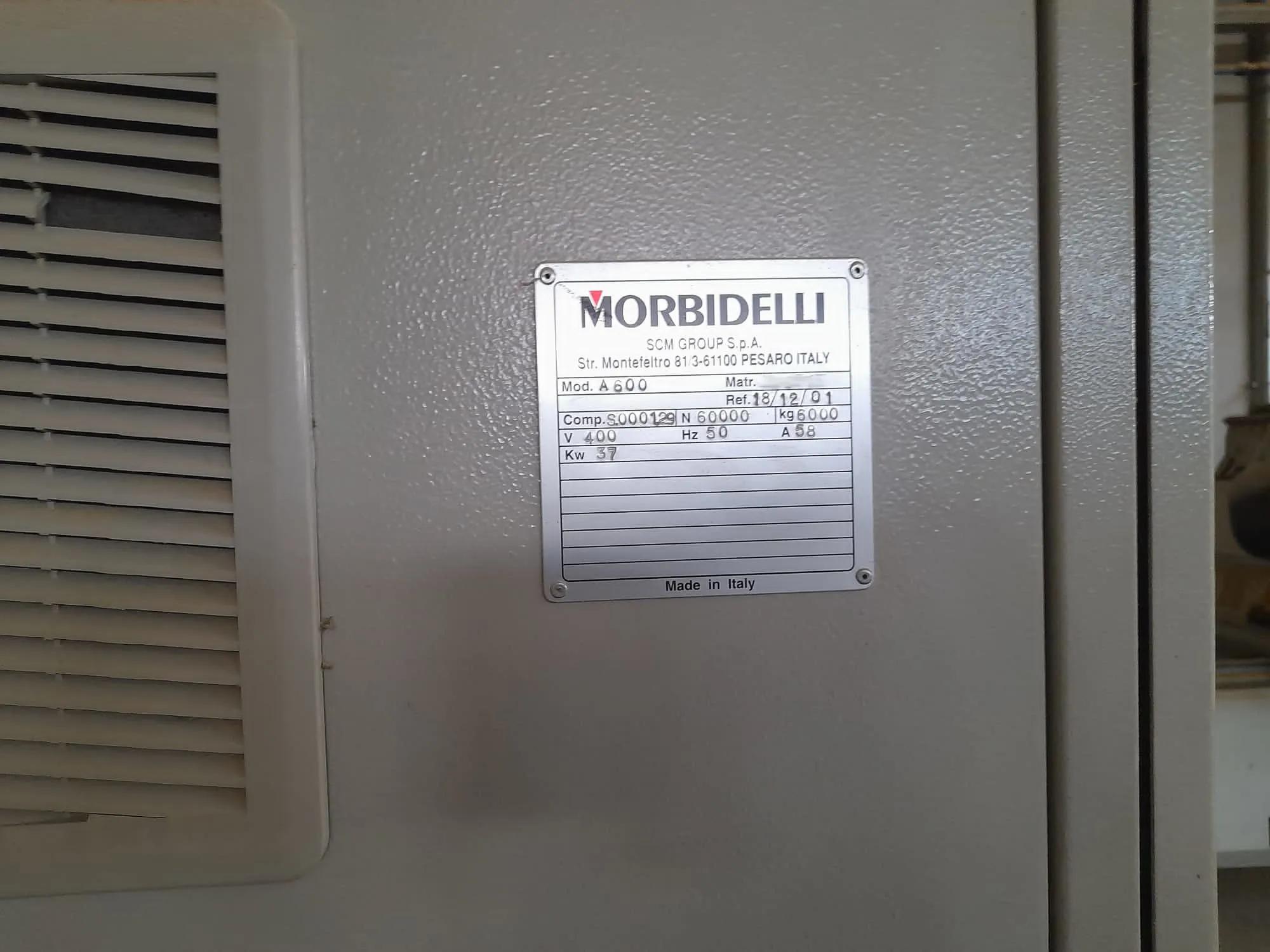 Usado Centro de mecanizado CNC Morbidelli Author 600 KXL I 2001