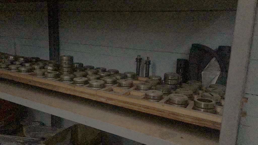 Gebruikt LVD Delta 1250 - Ponsmachine - 1995