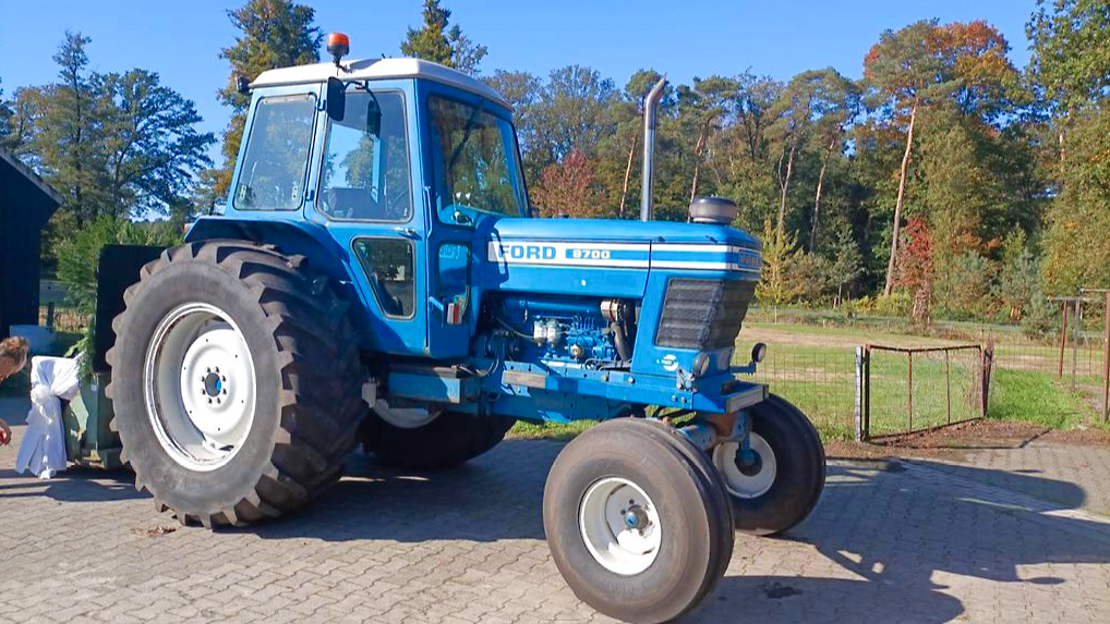 Gebruikt Ford 8700 - Tractor - 1978