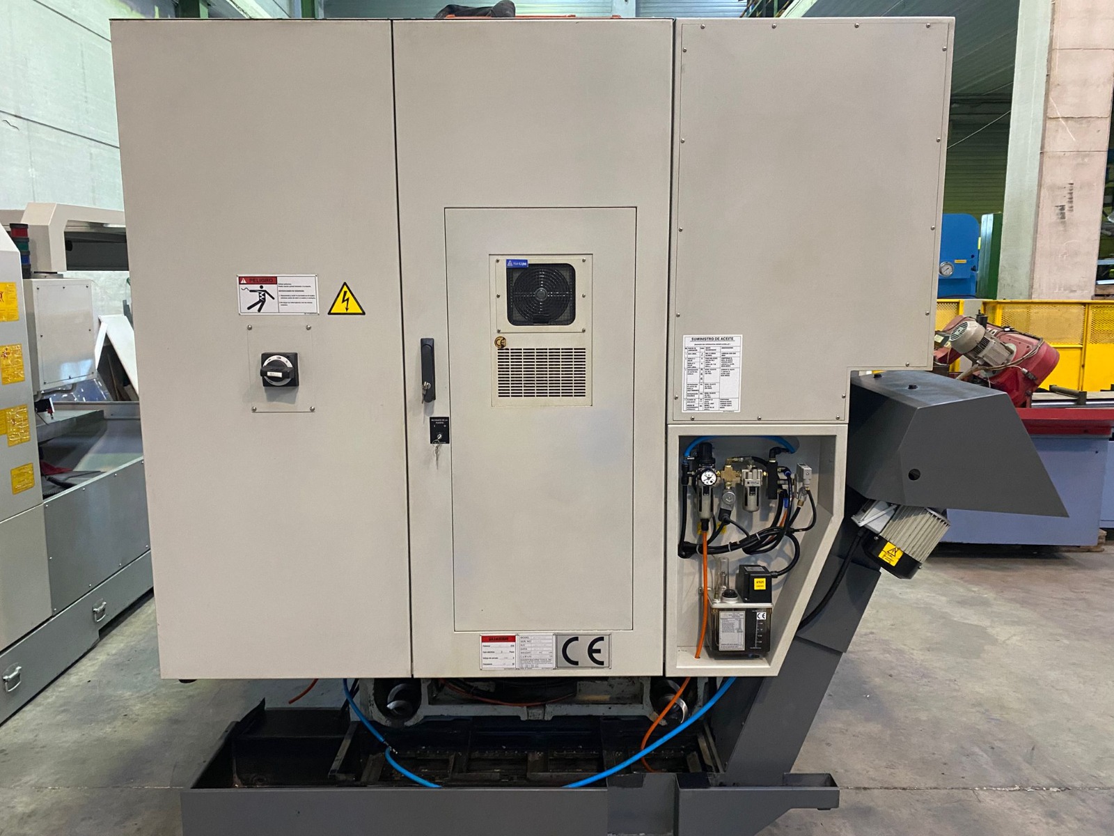 Used Quaser MV154 PL/12 I Vertical Machining Center I 2007