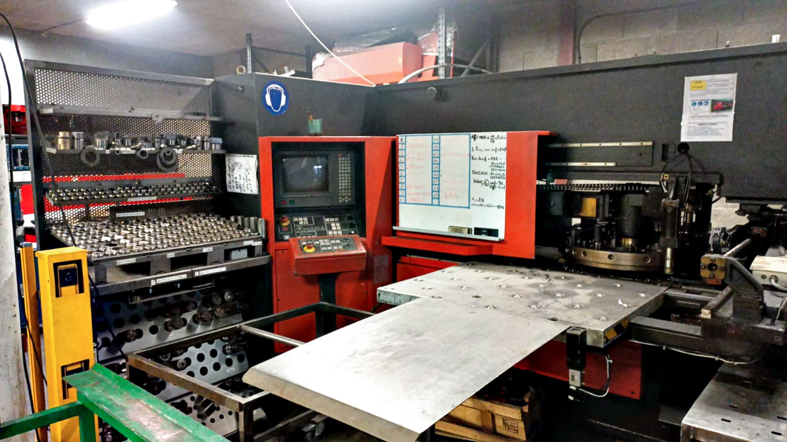 Gebruikt Amada Arcade 210 - Ponsmachine - 2010