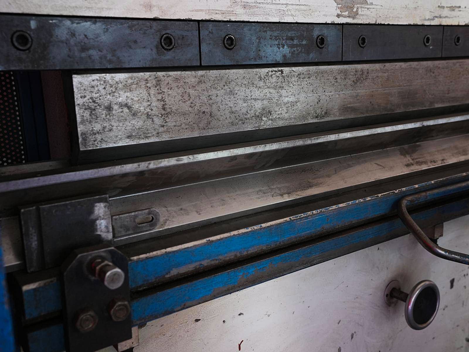 Gebruikt Durmazlar HAP 35160 - Persremmachine - 1997