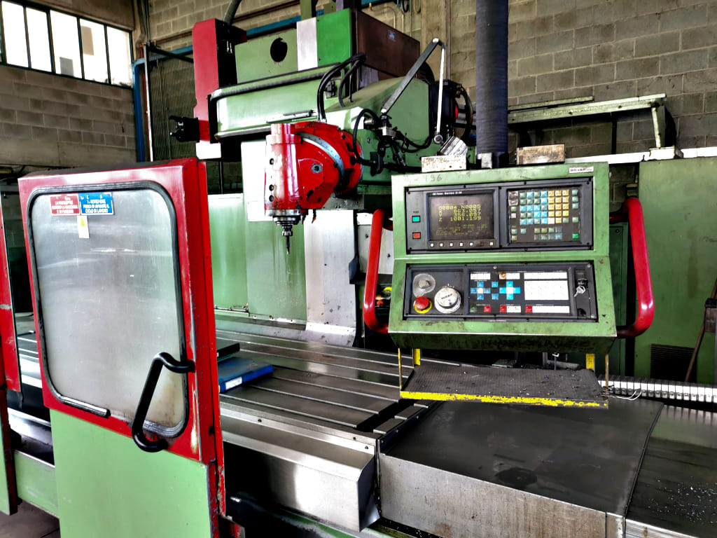 Gebruikt Novar Center 1000 K40 - Freesmachine - 1991