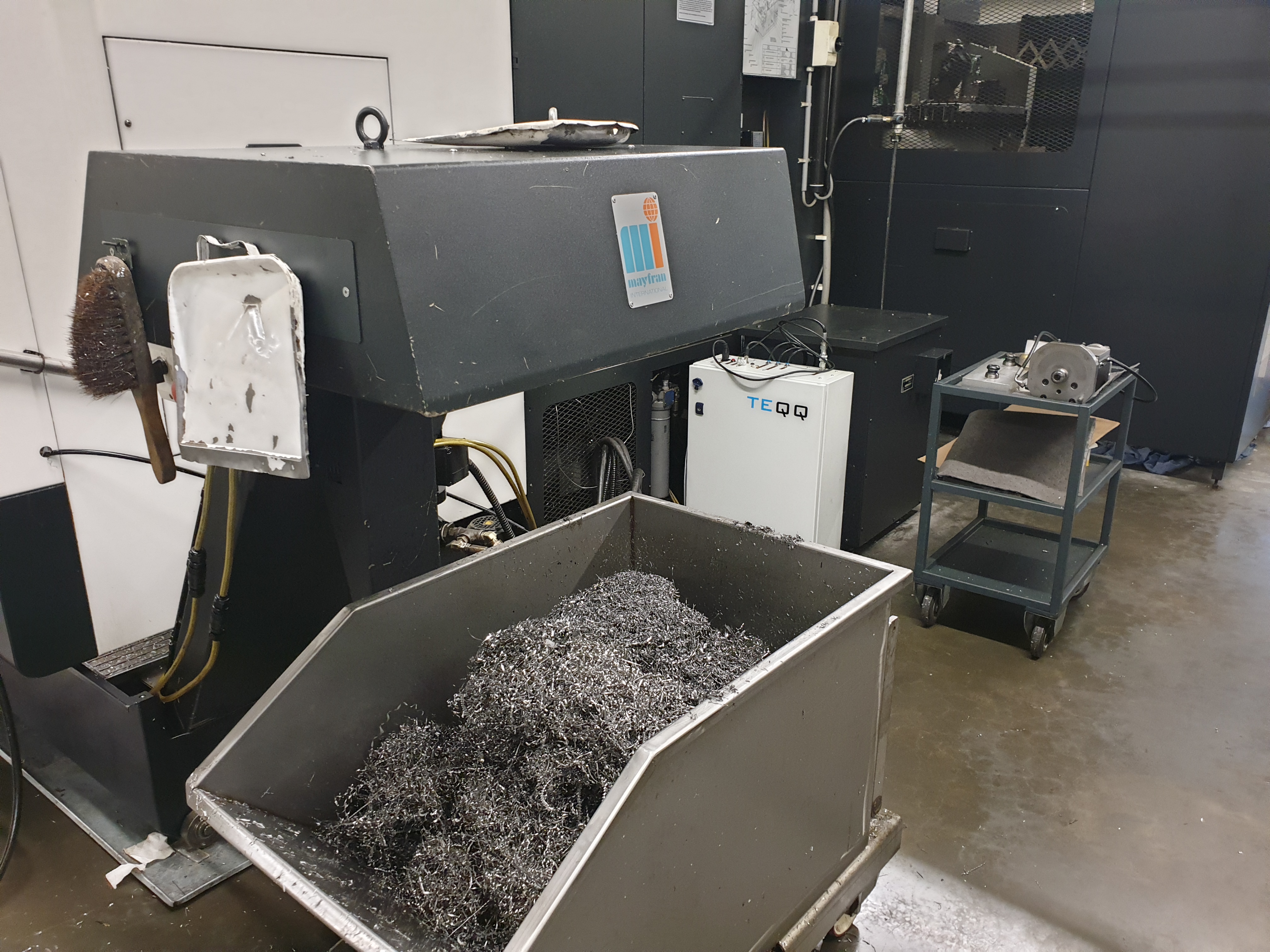 Usado Centro de Mecanizado Vertical MAZAK VTC - 300C - II - 2005