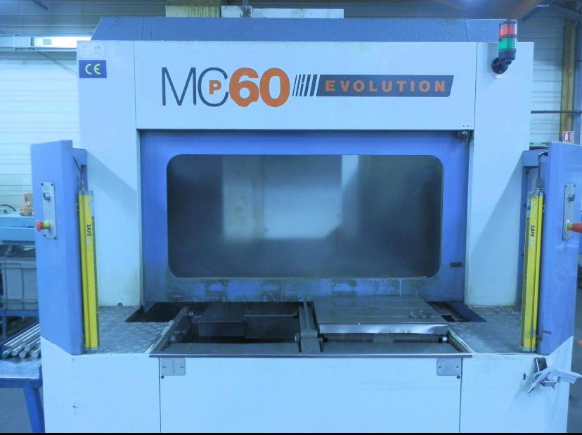 Gebruikt Famup MCP 60 E - Verticale Bewerkingscentra - 2000