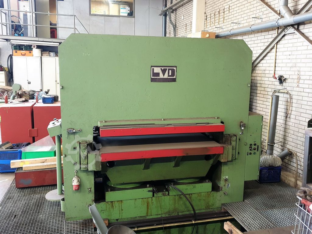 Used LVD 600T x 1500mm - Press Brake 1986