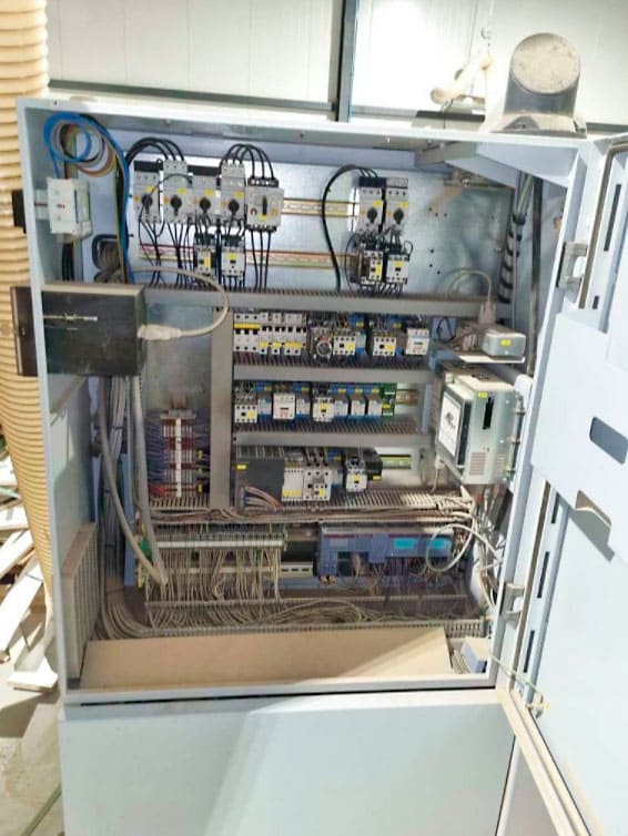 Usado Holzma HPP 380 - Sierra de panel - 2003