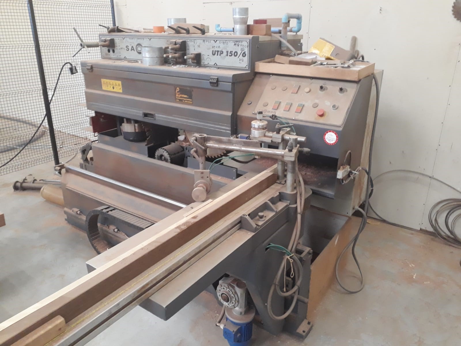 Gebruikt SAOMAD UTP 150/6 - Tenoner