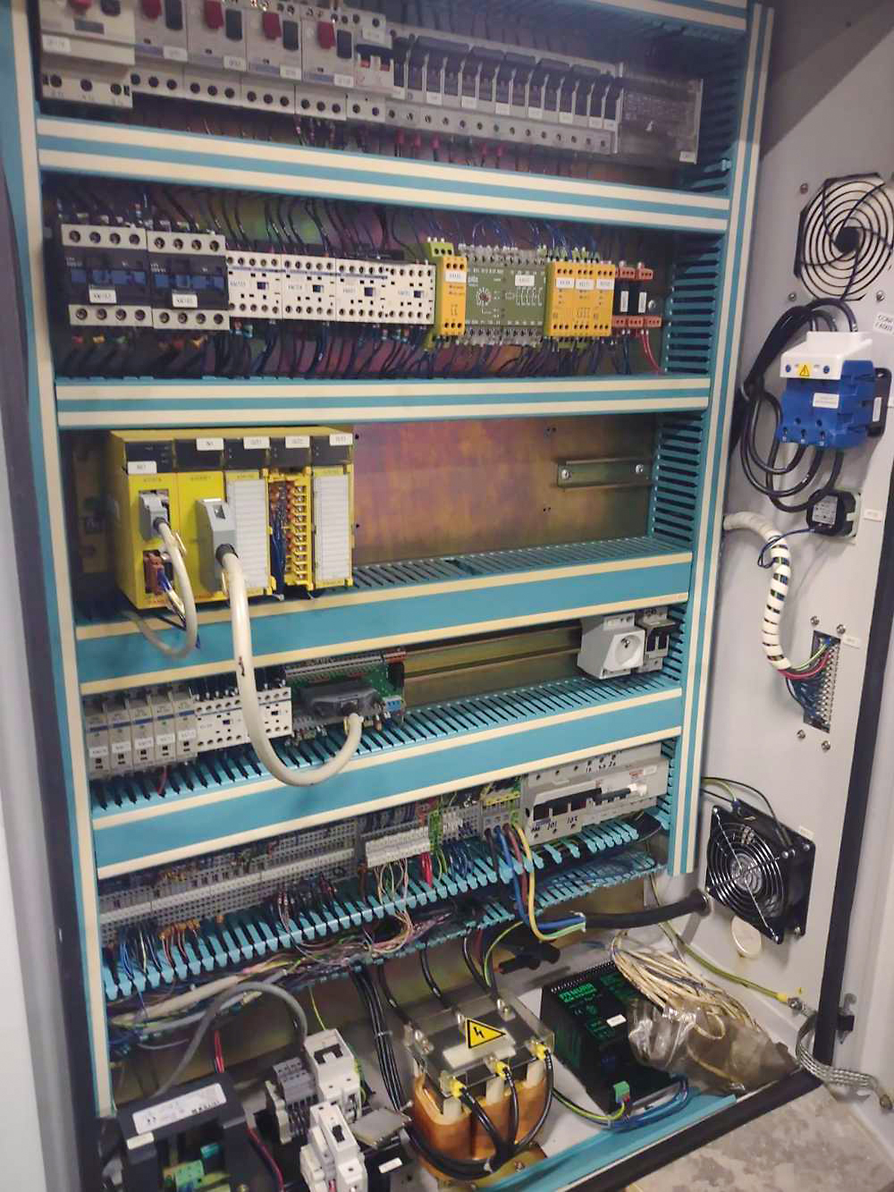 Used Manurhin KMX Swing - CNC Lathe - 2004