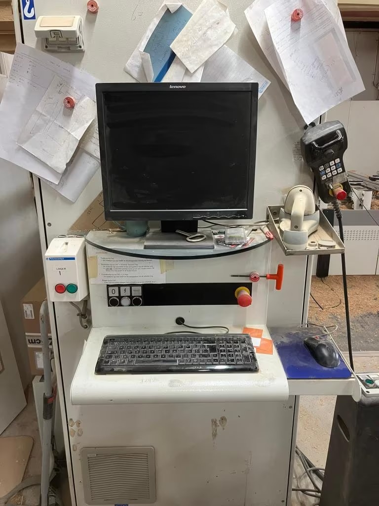 Used SCM Record 100NT I CNC Machining Center I 2007