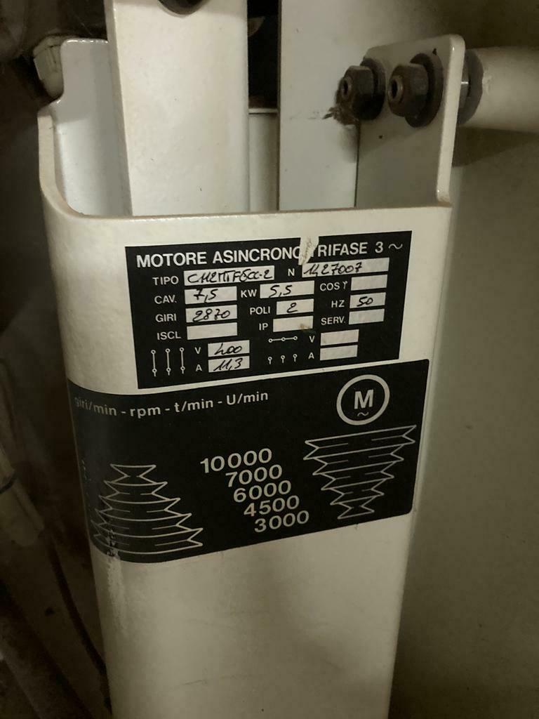 Usado SCM T 130 - 2001