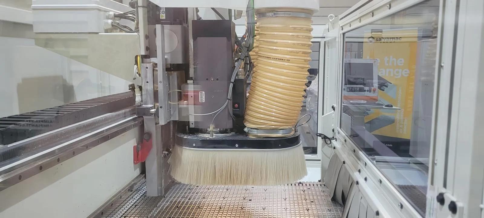 Usado Centro de Mecanizado CNC SCM Morbidelli N100 I