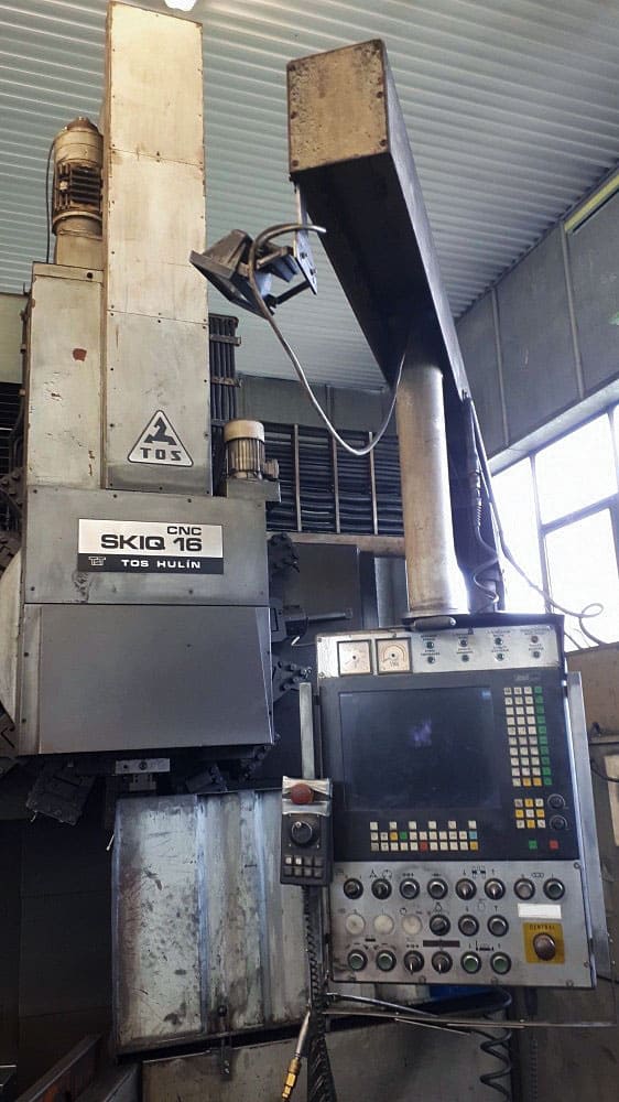 Used TOS SKIQ 16 - CNC Vertical machining centers - 2002