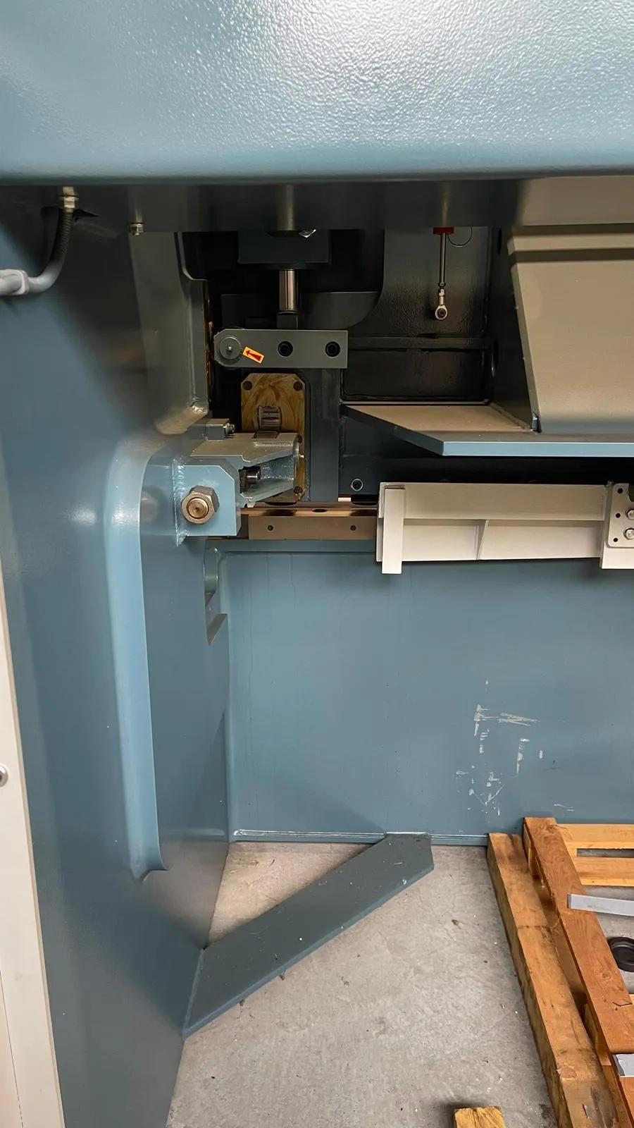 Gebruikt Durma VS 3006 I Guillotine Shear