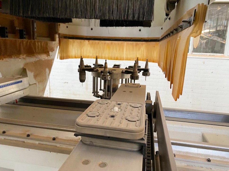 Gebruikt Masterwood Project 320 - CNC Bewerkingscentrum - 2000