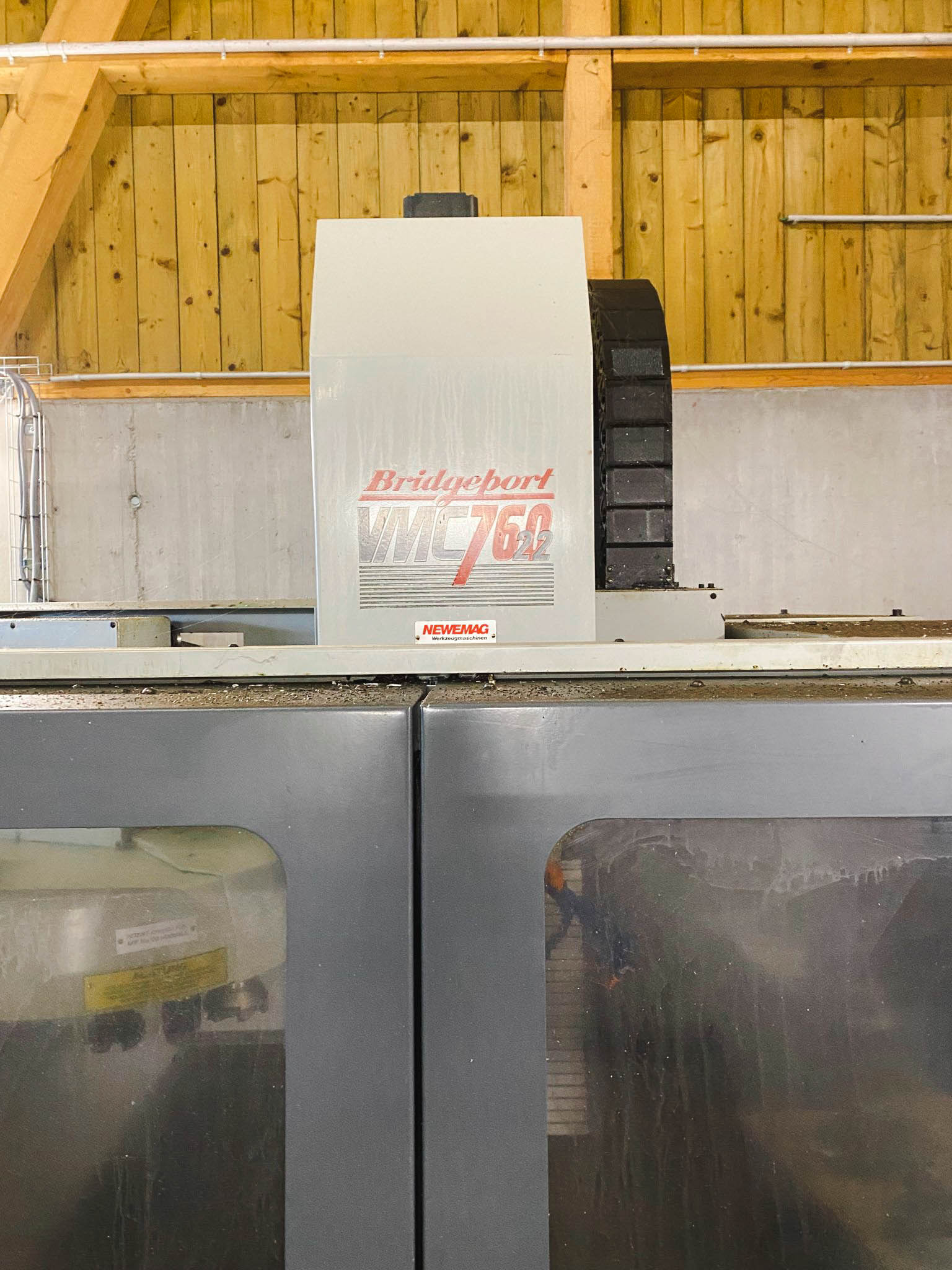 Used Bridgeport VMC 760/22 - Vertical Machining Center - 1995