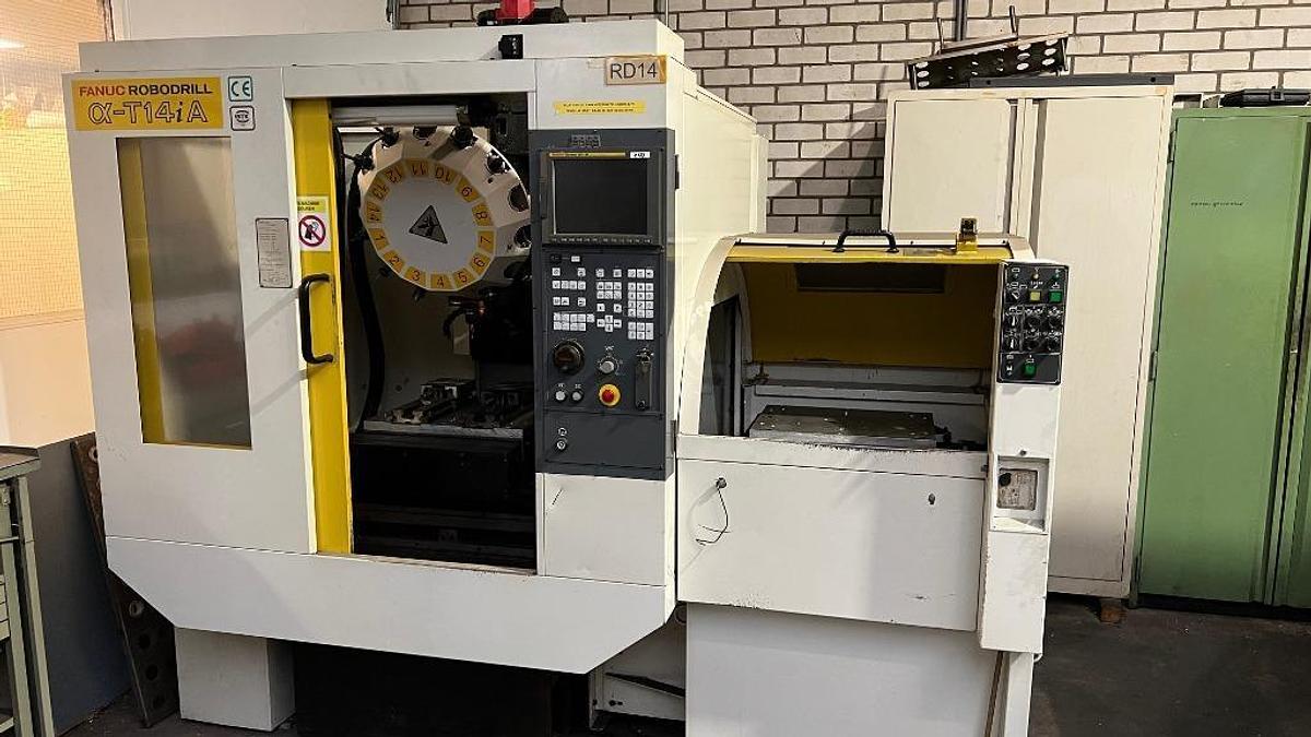 Used Fanuc Robodrill Alpha T14iA I Vertical Machining Center I 1998