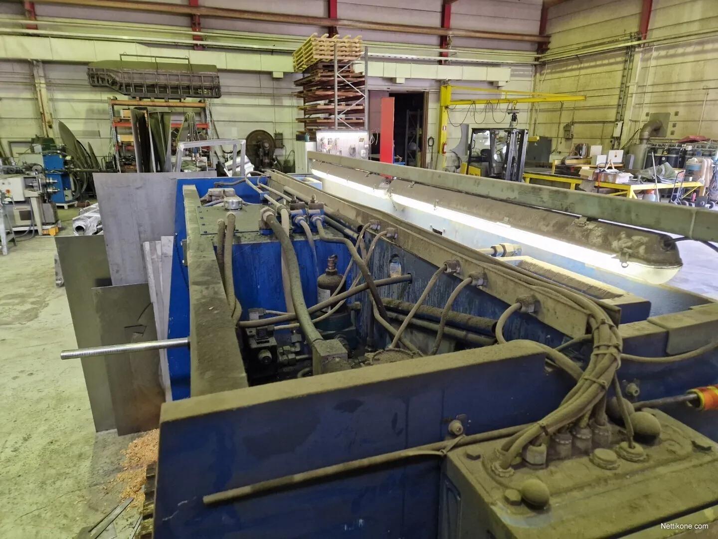 Gebruikt Tesera 2500 x 8 mm I Guillotine Shear